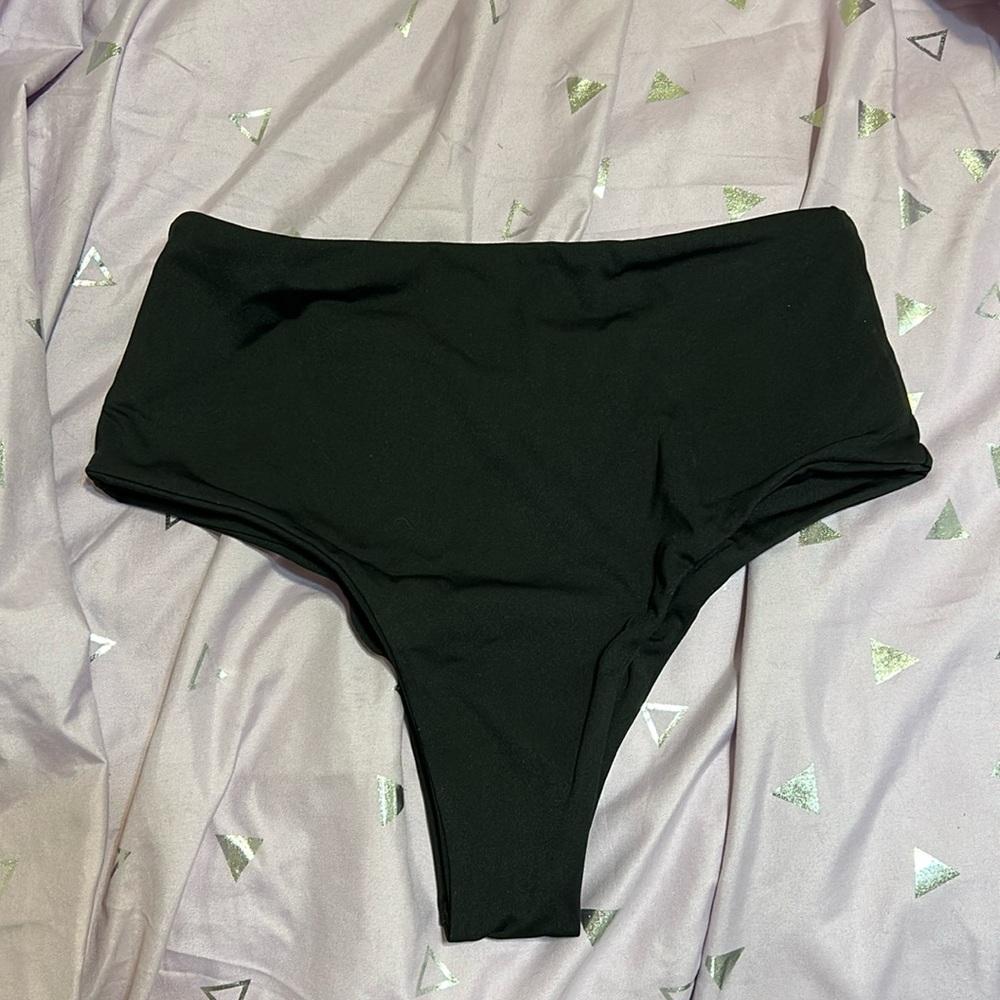 Buffbunny shark bite bikini bottom
